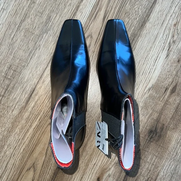 NEW! Zara Metal Trim Heeled Leather Ankle Booties - Picture 5 of 10